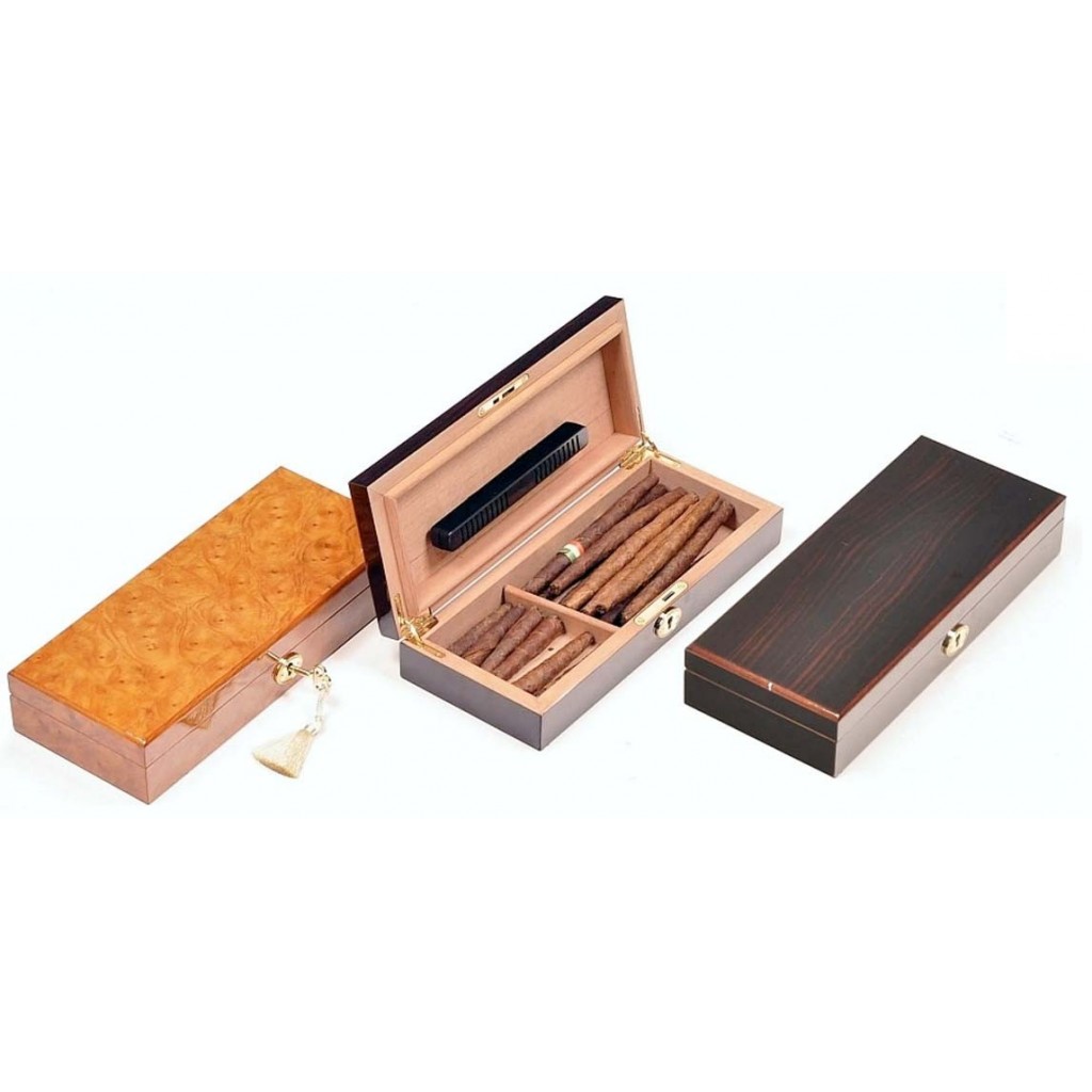 Humidor for Toscano cigars with key