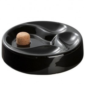 Black glass ashtray with 3 pipes rest
